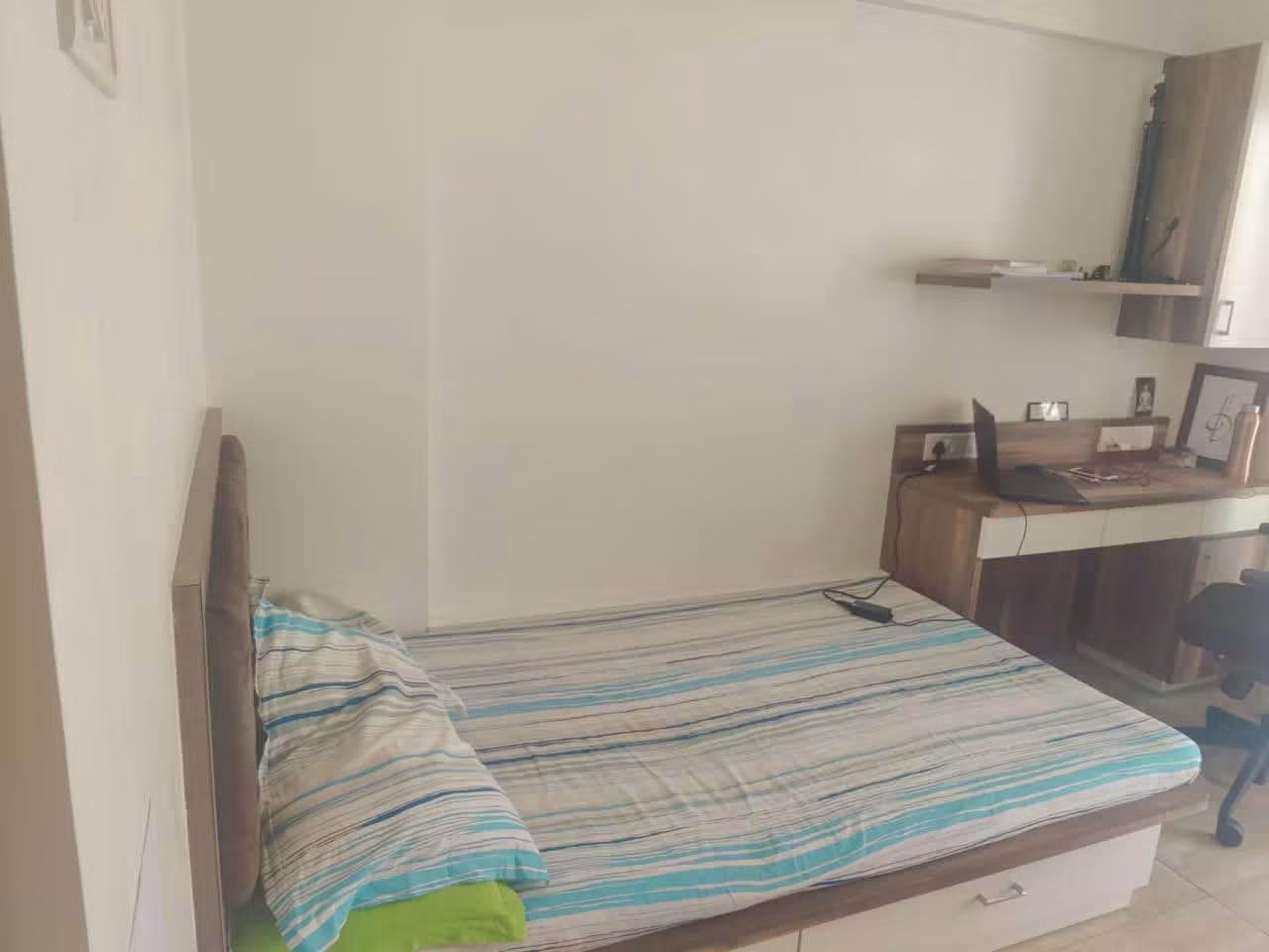 Photo 6